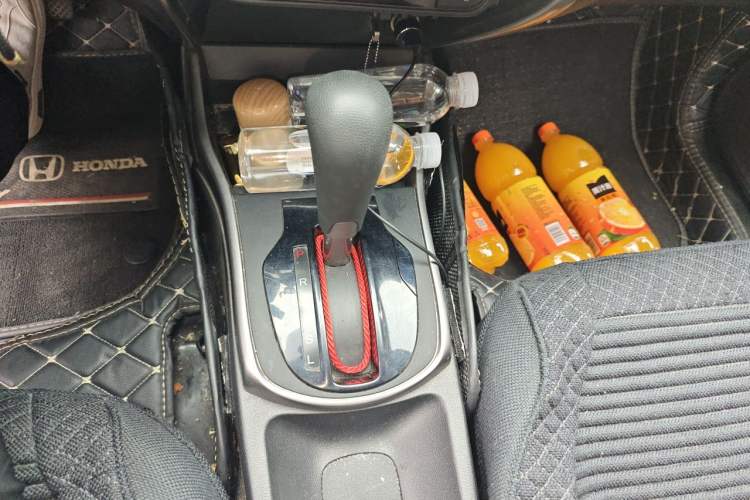 Used Honda City 2015 1.5L CVT Luxury Edition Gear Lever
