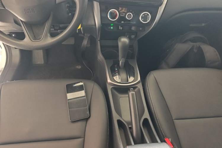 Used Honda City 2015 1.5L CVT Luxury Edition Gear Lever