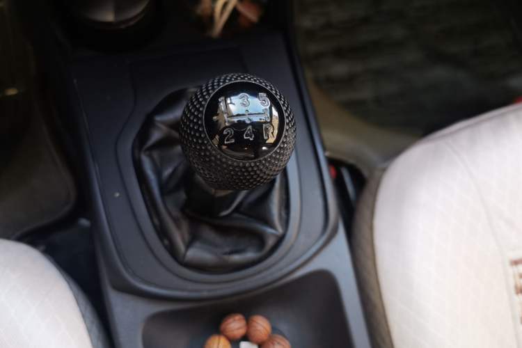 Used Honda City 2015 1.5L manual Comfort version Gear Lever