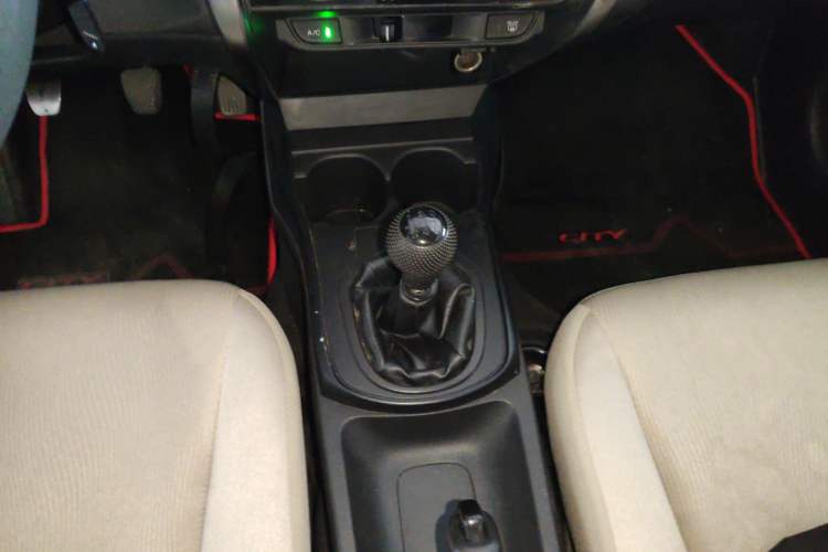 Used Honda City 2015 1.5L manual Comfort version Gear Lever