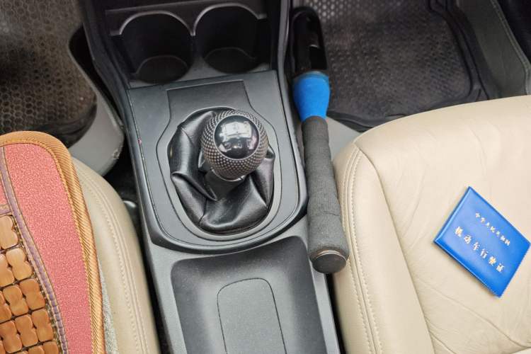 Used Honda City 2015 1.5L manual Comfort version Gear Lever
