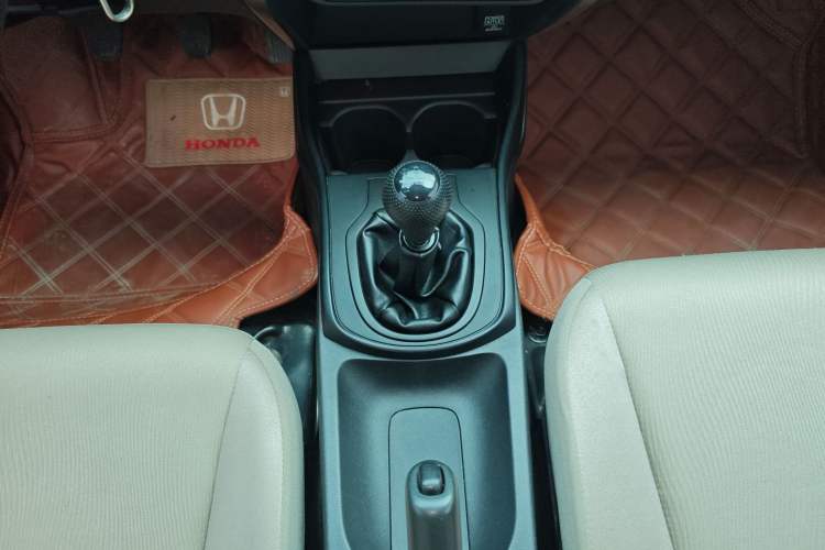 Used Honda City 2015 1.5L manual Comfort version Gear Lever