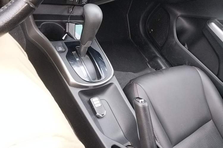 Used Honda City 2015 1.5L CVT Flagship Edition Gear Lever
