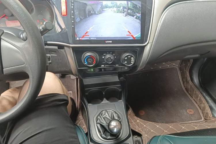 Used Honda City 2015 1.5L manual Comfort version Gear Lever