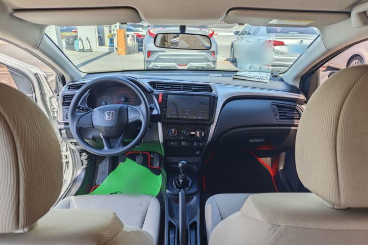 Used Honda City 2015 1.5L Manual Advance Edition Interior 1