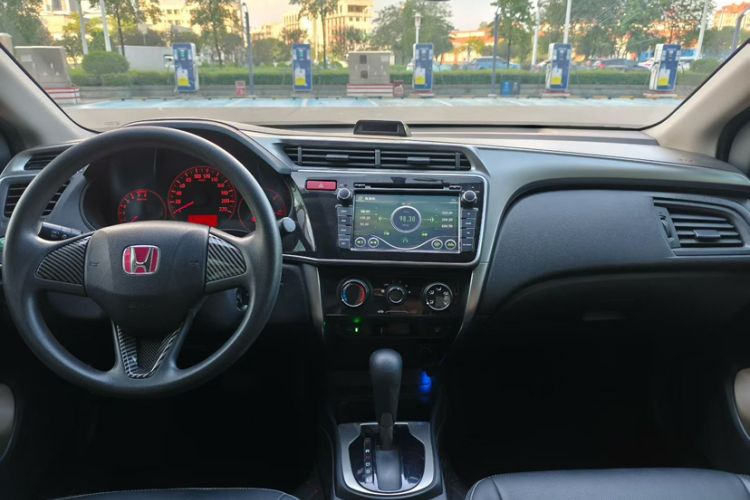 Used Honda City 2015 1.5L CVT Comfort Version Interior 1