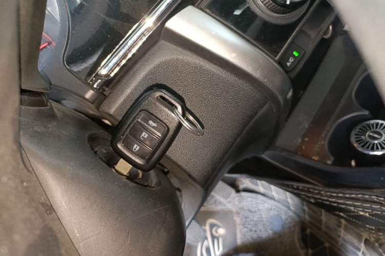 Used Honda City 2015 1.5L Manual Advance Edition Interior 1
