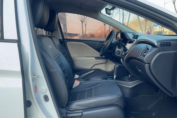 Used Honda City 2015 1.5L CVT Comfort Version Interior 1