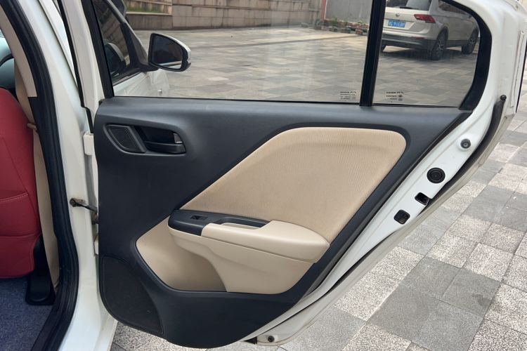 Used Honda City 2015 1.5L CVT Comfort Version Interior 13