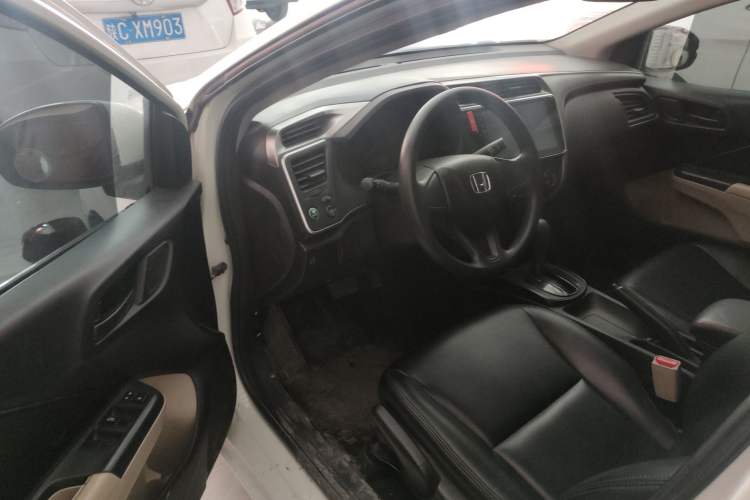 Used Honda City 2015 1.5L CVT Comfort Version Interior 2