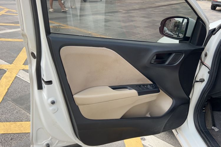 Used Honda City 2015 1.5L CVT Comfort Version Interior 2
