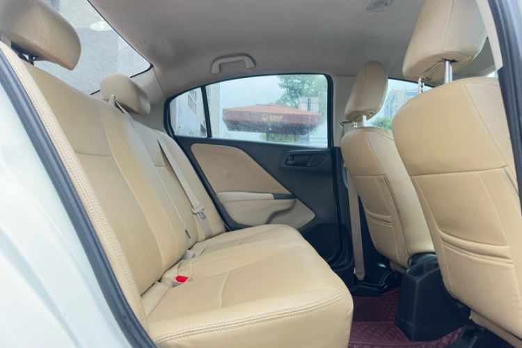 Used Honda City 2015 1.5L CVT Comfort Version Interior 2