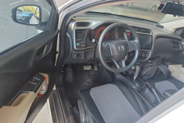 Used Honda City 2015 1.5L CVT Comfort Version Interior 3