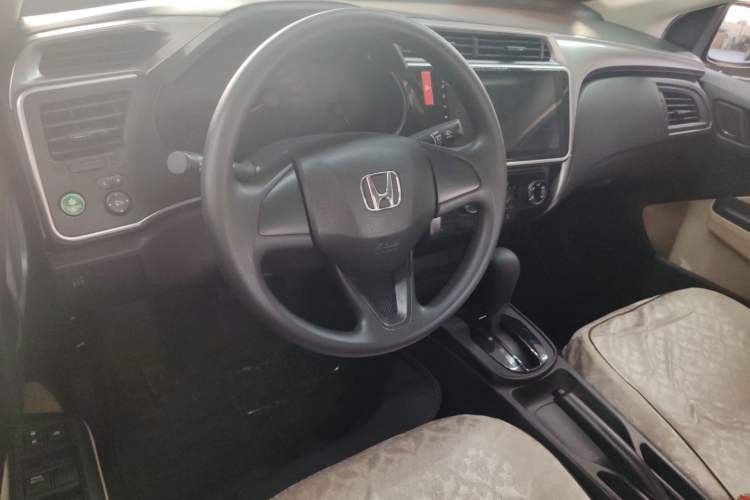 Used Honda City 2015 1.5L CVT Comfort Version Interior 4