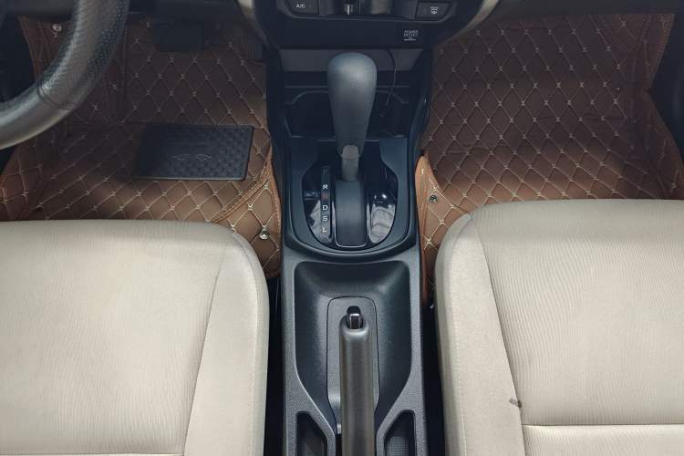 Used Honda City 2015 1.5L CVT Comfort Version Interior 5
