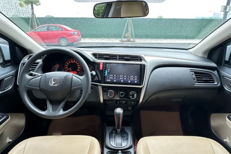 Used Honda City 2015 1.5L CVT Comfort Version Interior 6
