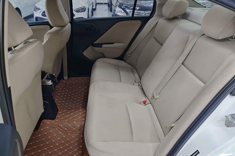 Used Honda City 2015 1.5L CVT Comfort Version Interior 7