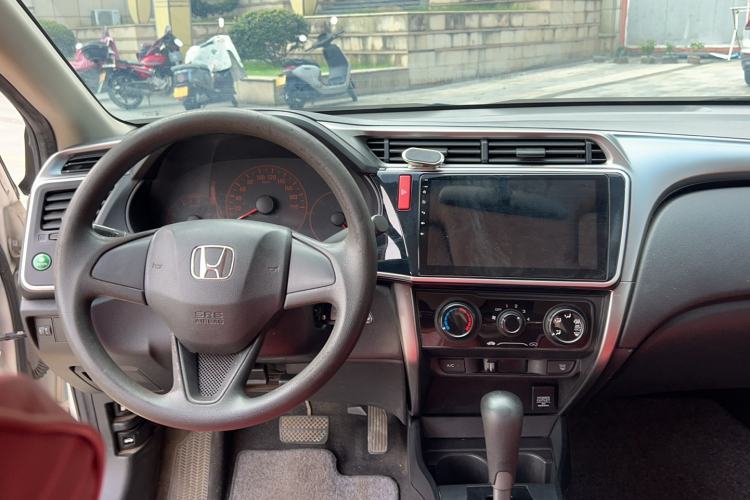 Used Honda City 2015 1.5L CVT Comfort Version Interior 8