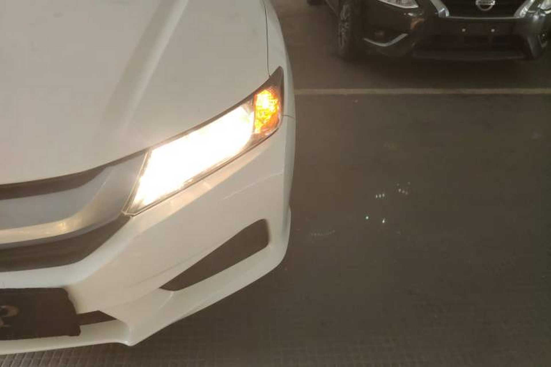 Used Honda City 2015 1.5L manual Comfort version Left Front Headlight