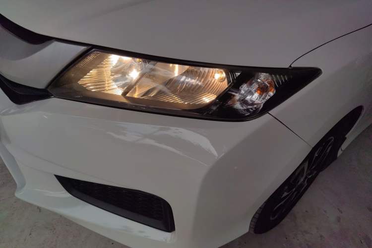 Used Honda City 2015 1.5L CVT Comfort Version Left Front Headlight