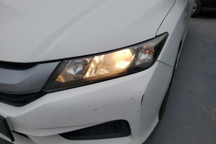 Used Honda City 2015 1.5L CVT Comfort Version Left Front Headlight