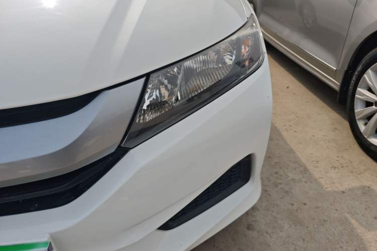 Used Honda City 2015 1.5L manual Comfort version Left Front Headlight