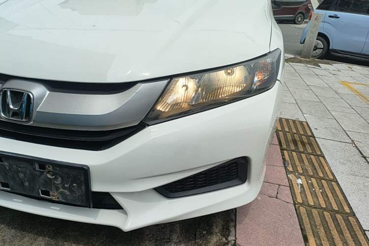 Used Honda City 2015 1.5L CVT Comfort Version Left Front Headlight