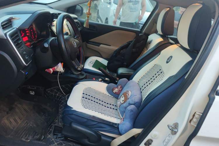 Used Honda City 2015 1.5L Manual Advance Edition Left Front Seat