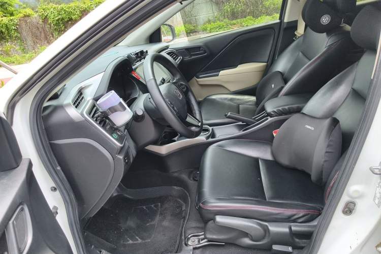 Used Honda City 2015 1.5L CVT Comfort Version Left Front Seat