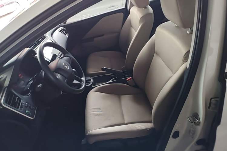 Used Honda City 2015 1.5L CVT Comfort Version Left Front Seat