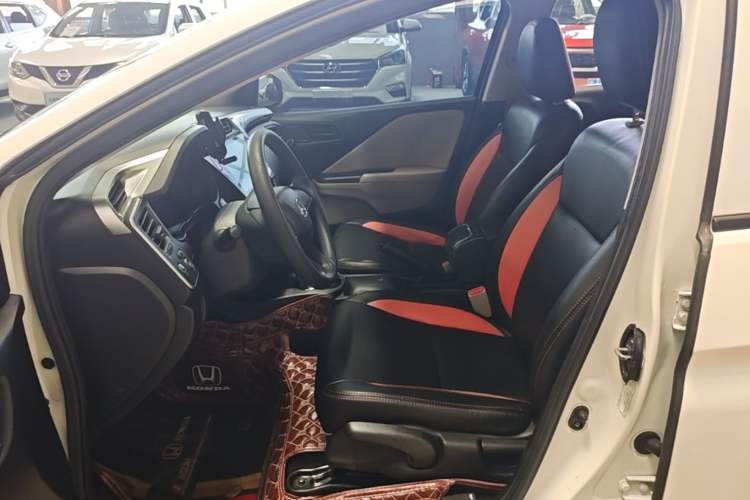 Used Honda City 2015 1.5L CVT Comfort Version Left Front Seat