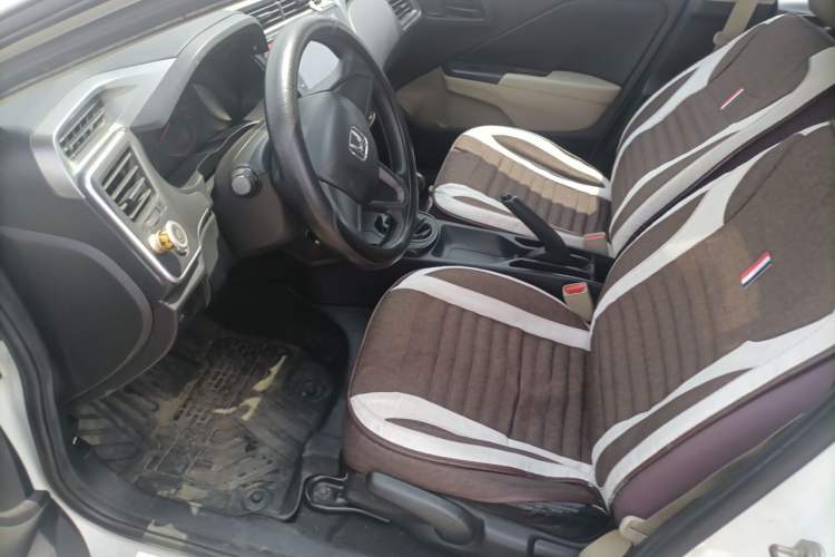 Used Honda City 2015 1.5L manual Comfort version Left Front Seat