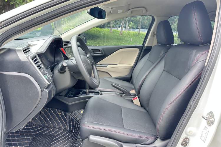 Used Honda City 2015 1.5L CVT Comfort Version Left Front Seat