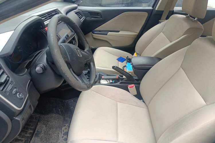 Used Honda City 2015 1.5L Manual Advance Edition Left Front Seat