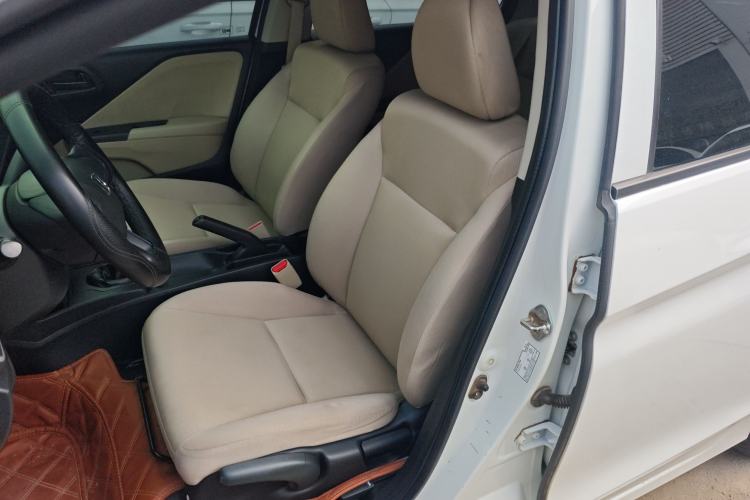 Used Honda City 2015 1.5L manual Comfort version Left Front Seat