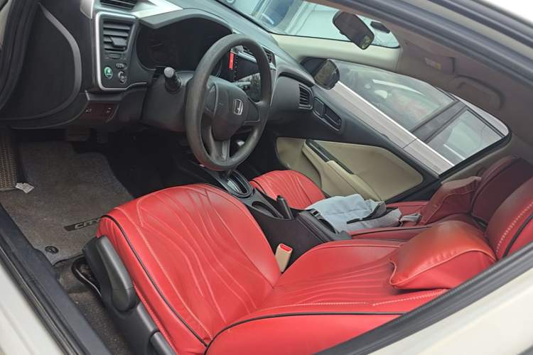 Used Honda City 2015 1.5L CVT Comfort Version Left Front Seat