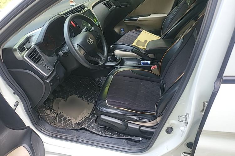 Used Honda City 2015 1.5L Manual Advance Edition Left Front Seat