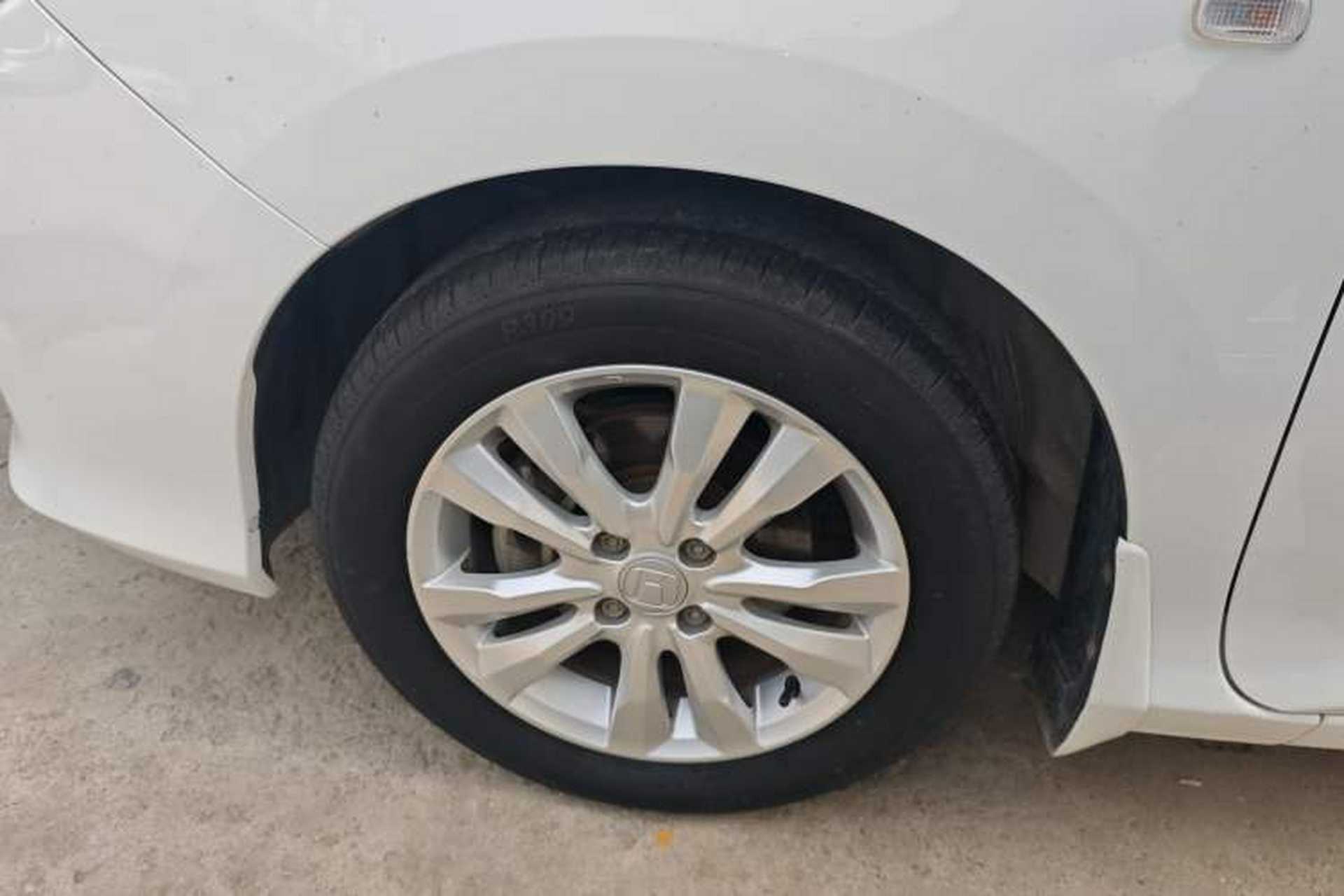 Used Honda City 2015 1.5L manual Comfort version Left Front Wheel Hub