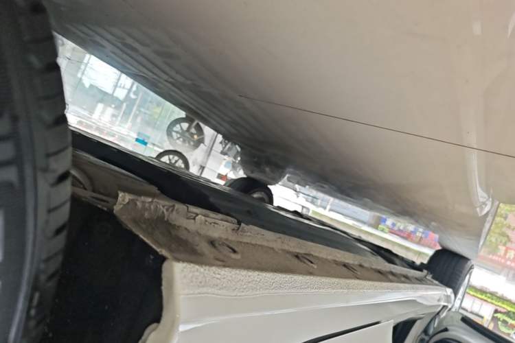 Used Honda City 2015 1.5L CVT Luxury Edition Left Side Sill