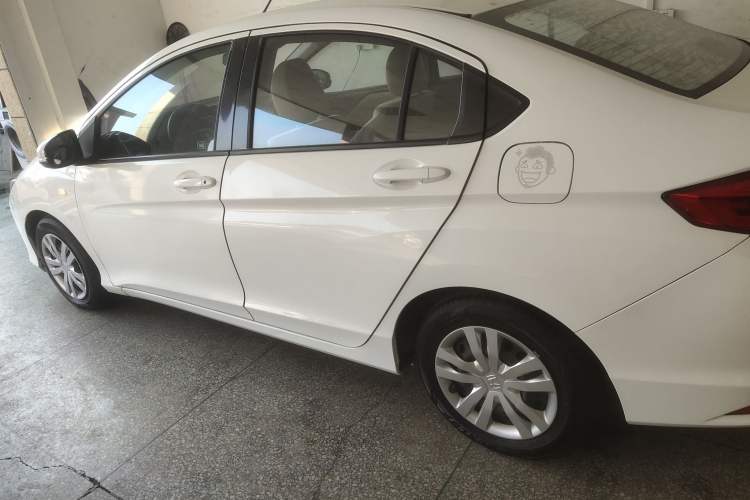 Used Honda City 2015 1.5L CVT Comfort Version Left Side