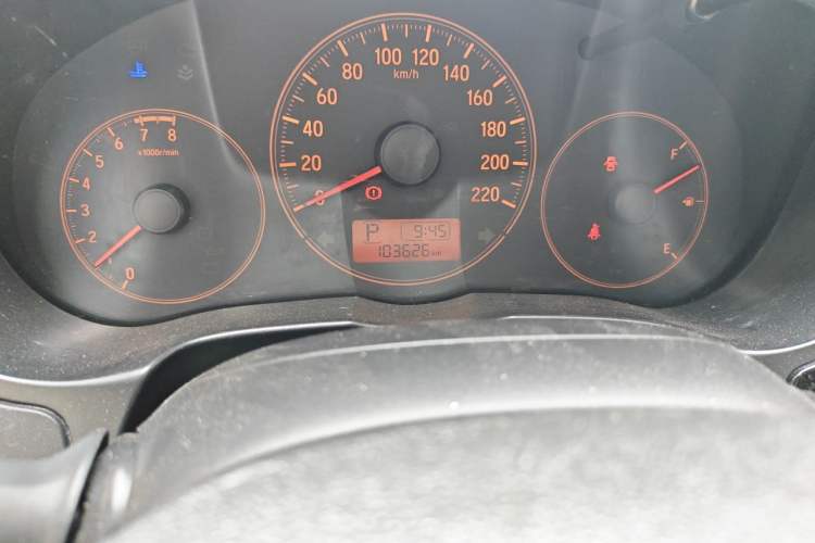 Used Honda City 2015 1.5L CVT Comfort Version Odometer Close Up