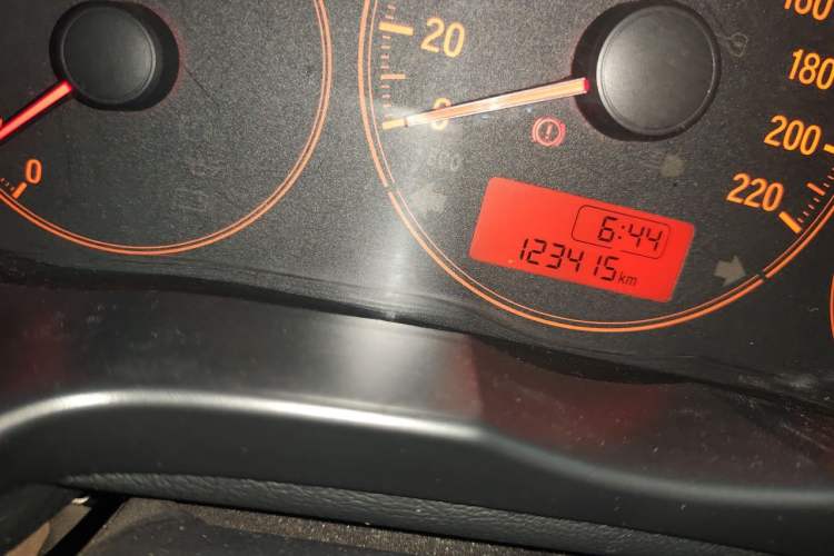 Used Honda City 2015 1.5L Manual Advance Edition Odometer Close Up