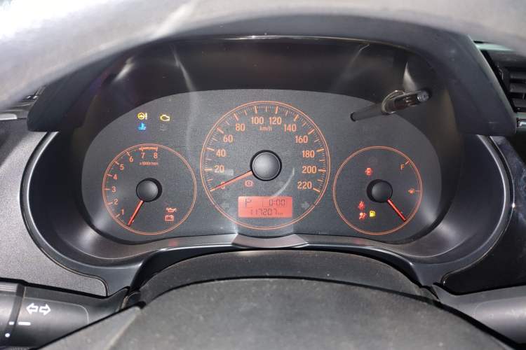 Used Honda City 2015 1.5L CVT Comfort Version Odometer Close Up