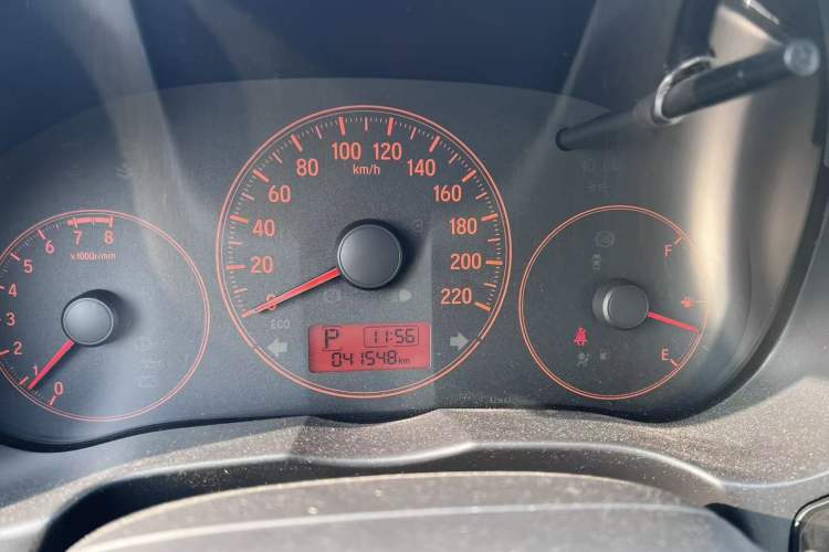 Used Honda City 2015 1.5L CVT Comfort Version Odometer Close Up