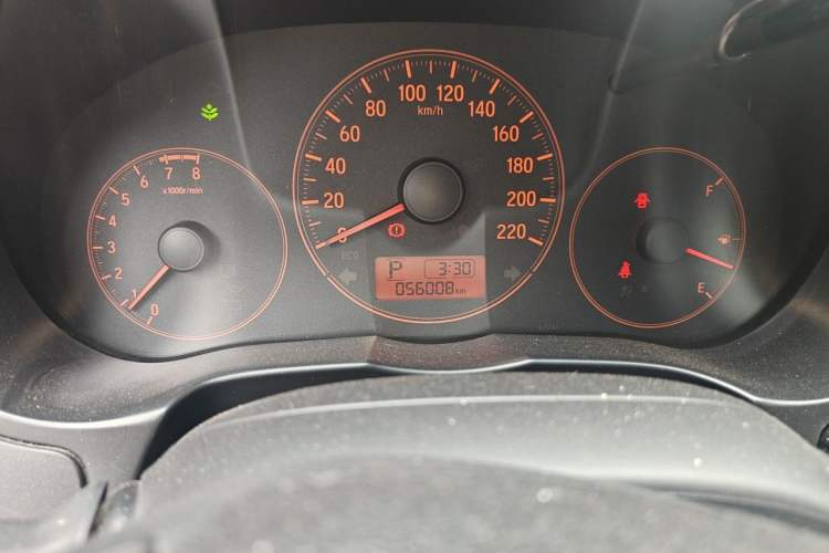 Used Honda City 2015 1.5L CVT Comfort Version Odometer Close Up