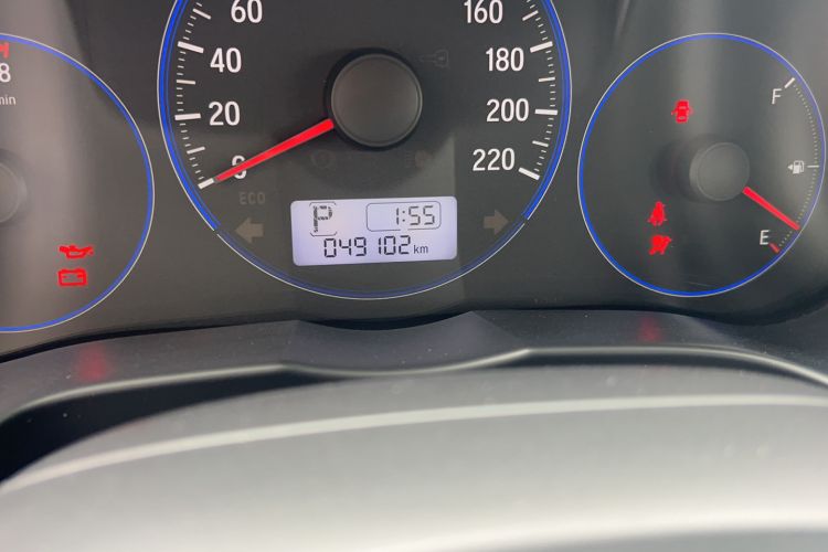 Used Honda City 2015 1.5L CVT Luxury Edition Odometer Close Up