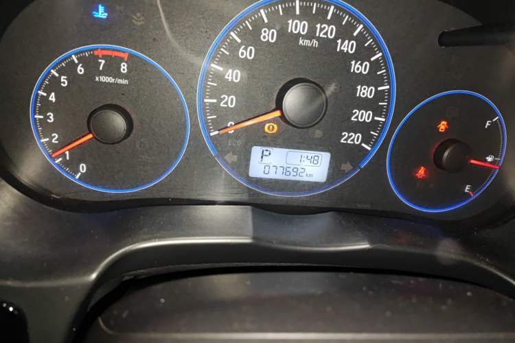 Used Honda City 2015 1.5L CVT Luxury Edition Odometer Close Up