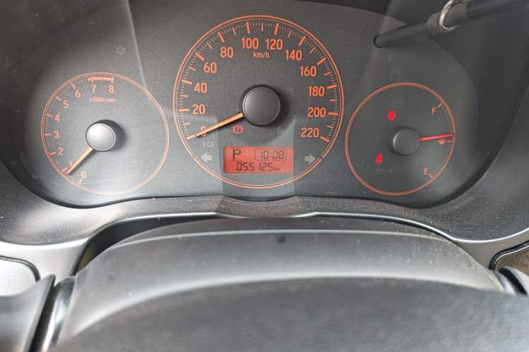 Used Honda City 2015 1.5L CVT Comfort Version Odometer Close Up