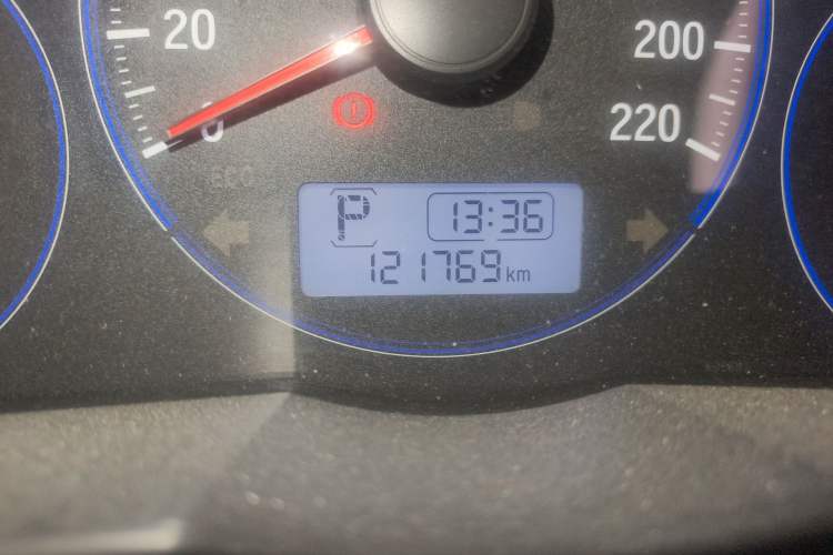 Used Honda City 2015 1.5L CVT Luxury Edition Odometer Close Up