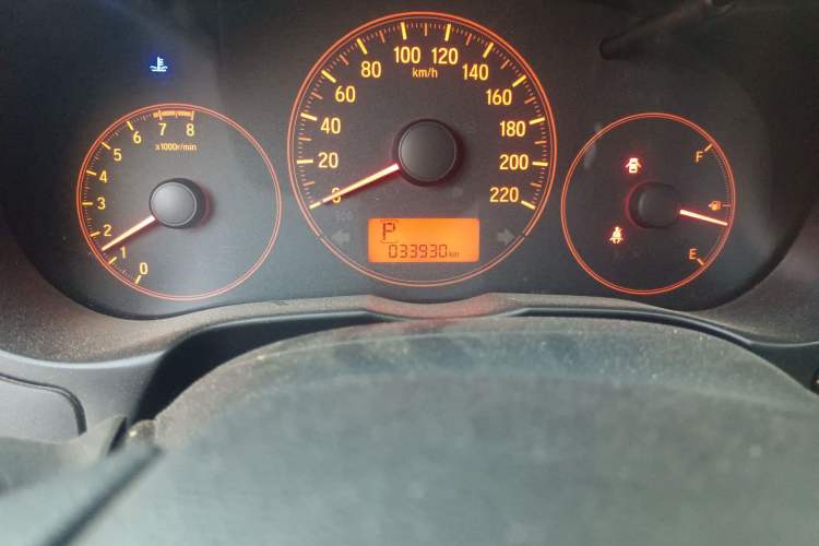 Used Honda City 2015 1.5L CVT Comfort Version Odometer Close Up